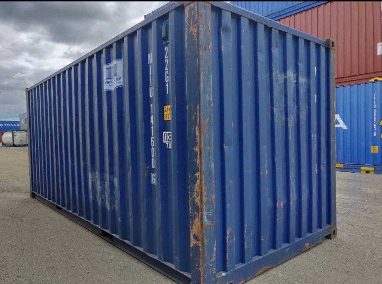 Contenedor de 20 pies usado DGJHG0