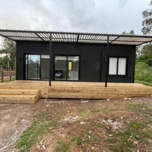 un módulo transportable de 9,0 m x 4,00 m acoplados con un total de 36 m2